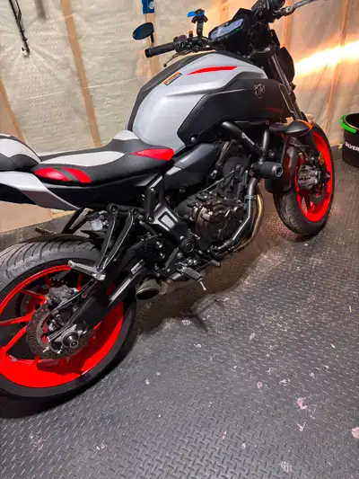 2020 MY07 for sale in showroom condition Bike is ice-Fluor in color Bike has full Akrapovich under m...