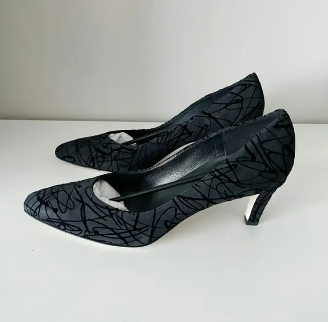 NEW Roberto Capucci (Size 10 ) Leather Mary Heels Women's Shoes