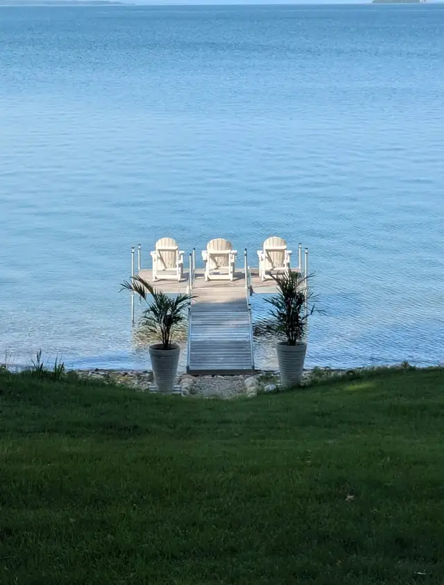 Waterfront Cottage on Manitoulin Island for Rent in Ontario in Canada - Image 11