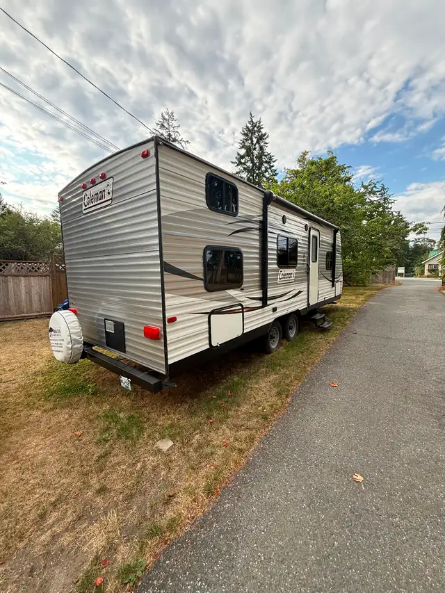 2016 Coleman Lantern Bunkhouse Travel Trailer in Travel Trailers & Campers in Nanaimo - Image 11