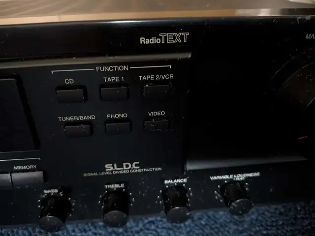 Denon DRA-375RD AM/FM RDS Stereo Receiver in Stereo Systems & Home Theatre in City of Toronto - Image 8