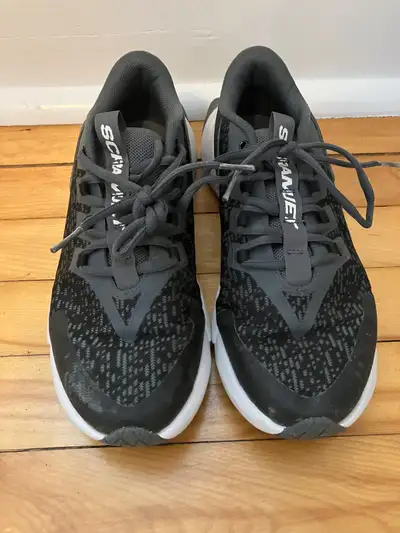 Boys Under Armour Scram jet size US 7 shoes, View more