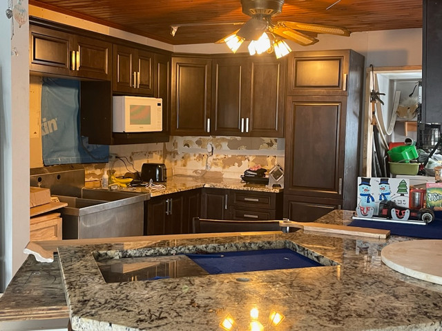 Desperate Seller!! in Houses for Sale in Ottawa