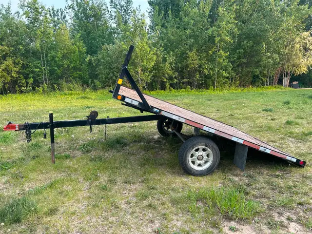 Tilting Trailer 8 x 10 in Cargo & Utility Trailers in Meadow Lake - Image 9