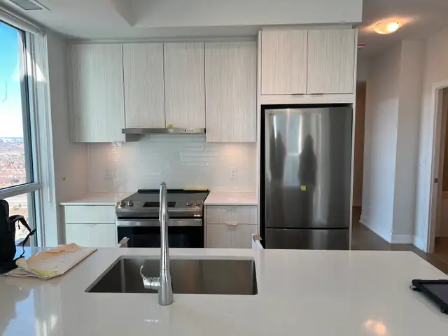 Two Distressed Assignment Sale - 2 BR+Den+ 2 Bath+ Parking in Condos for Sale in Mississauga / Peel Region - Image 5