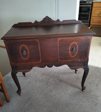Antique Mahogany cabinet  Cash only  Pick up