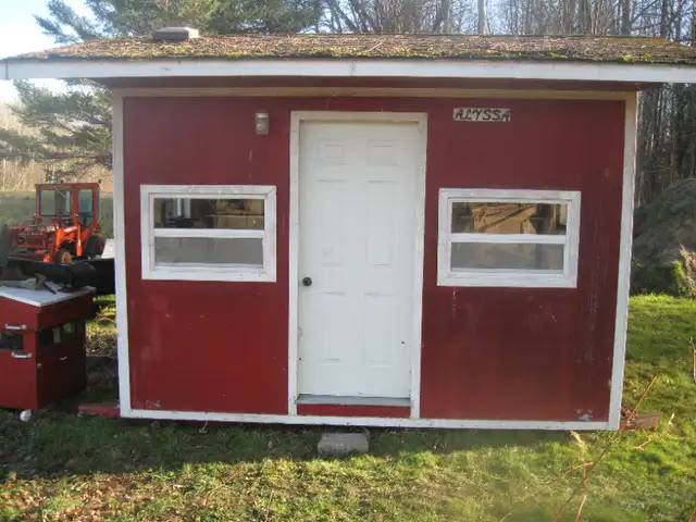 Deluxe Fishing Hut or Tiny House or Studio or.... in Other in Cornwall - Image 2
