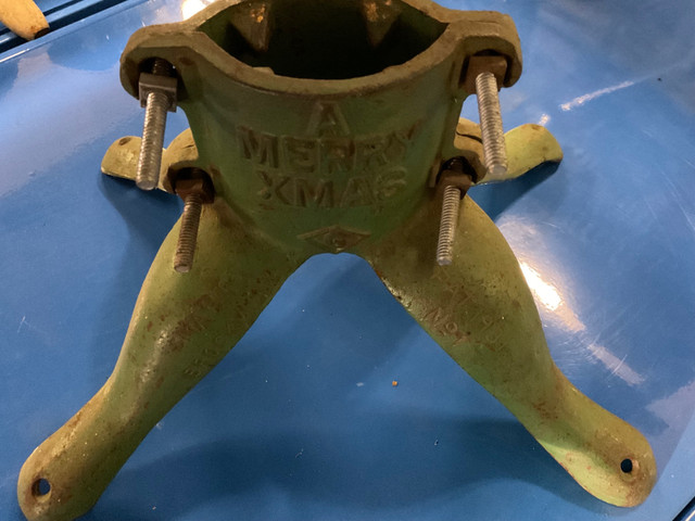 1 Antique Christmas Tree Stand $50  in Arts & Collectibles in Trenton - Image 2
