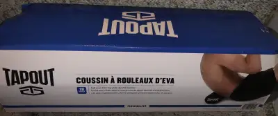 Brand new Nouveau Have it in black and green TAPOUT EVA Roller Pad - Made with high-density EVA foam...