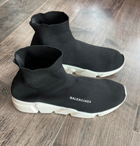 Balenciaga mens training shoes size 9US