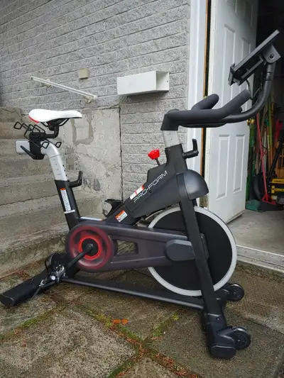 Spinning pro form carbon magnétique 280$ ferme pas négociable, View more