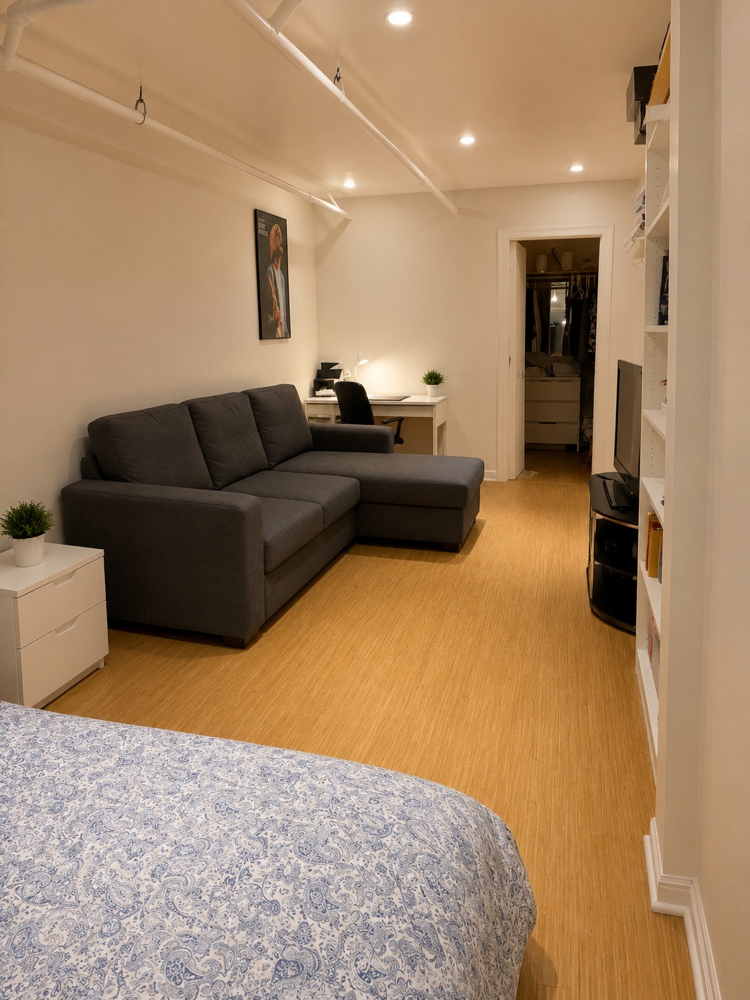 Grand 8½ de style maison de ville – 1 700 pi² – / Spacious 8½ To — photo 2