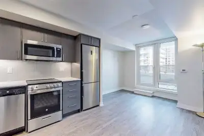 Rent: $1,800/month Parking: Optional underground parking for $200/month Internet: 1Gb high‑speed INC...