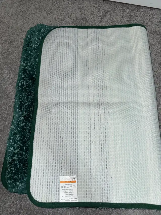 Bath Mat. New in Rugs, Carpets & Runners in Oshawa / Durham Region - Image 4