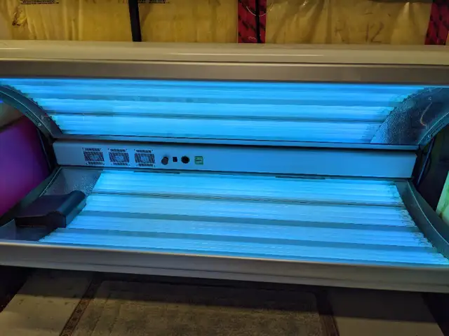 Sunbeam - 32 Series - Tanning bed in Health & Special Needs in Peterborough - Image 2