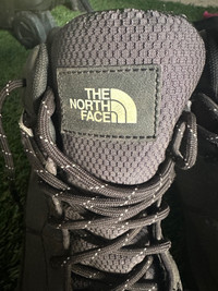 NORTH FACE Men’s Hiking Boots Size 9,5 