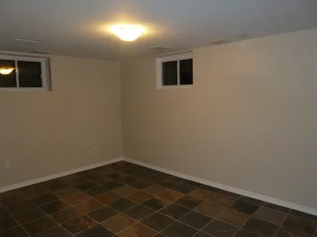 4 Bedroom+ 1 Office House Facing Exhibition Park!! in Long Term Rentals in Guelph - Image 21