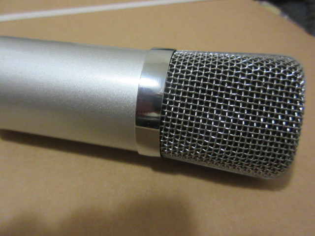 Fosmon Cardioid Condenser Microphone in Pro Audio & Recording Equipment in Mississauga / Peel Region - Image 4