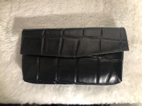 Womens Black Genuine Leather Wallet. NEW.