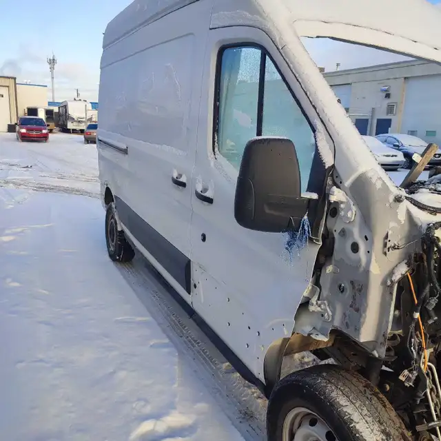 Ford transit for parts 2021 in Engine & Engine Parts in Edmonton - Image 2