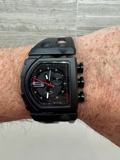 oakley watch in Jewellery Watches in Canada Kijiji Marketplaces