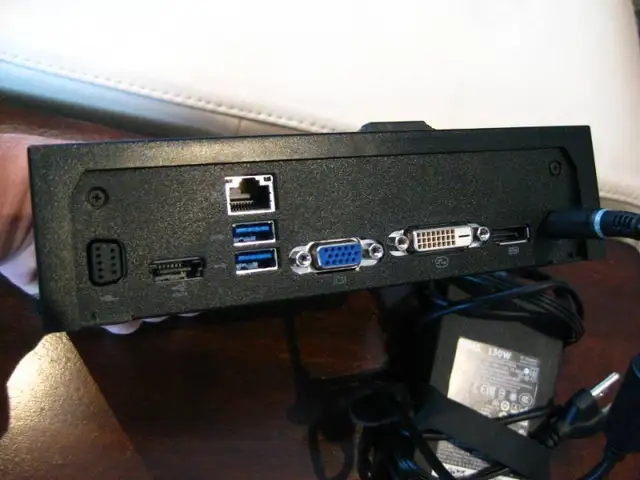 Dell K07A E-Port Replicator Dock E4200 E5500 E6400 Usb 2.0 VGA in Laptop Accessories in Kitchener / Waterloo - Image 5