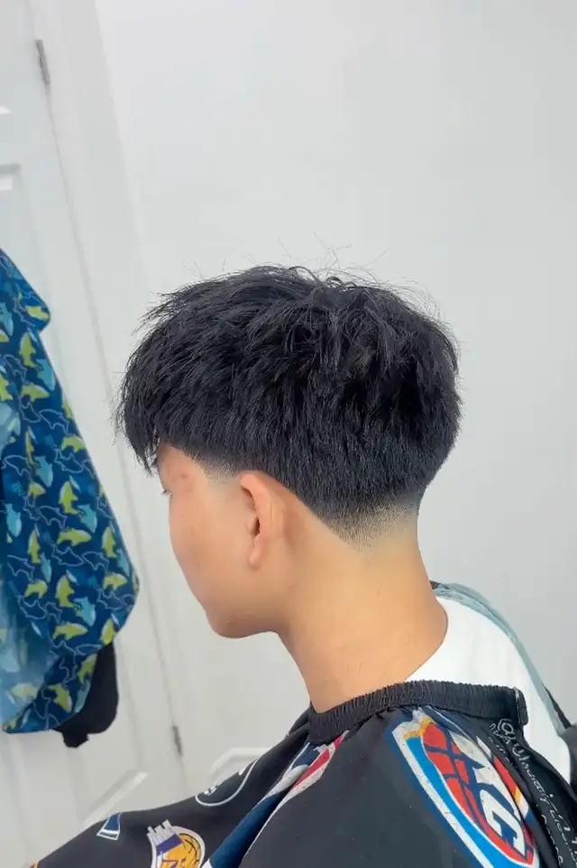 BEST HAIRCUTS IN THE CITY ONLY  $4063849001746689120