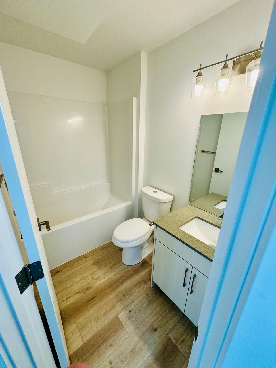 Beautiful suite for rent in Transcona 3