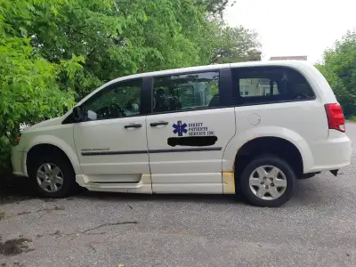 Sideloading conversion van for transporting wheelchairs Well maintained..oil changed every 5k Sellin...