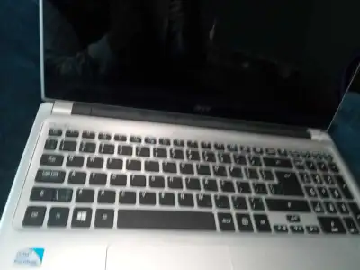 Acer Intel Pentium With advanced audio Not used in several years due to illness if owner.