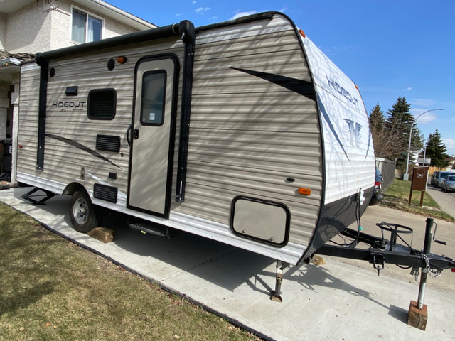 2019 Keystone Hideout 175LHS Bunkhouse in Travel Trailers & Campers in Edmonton