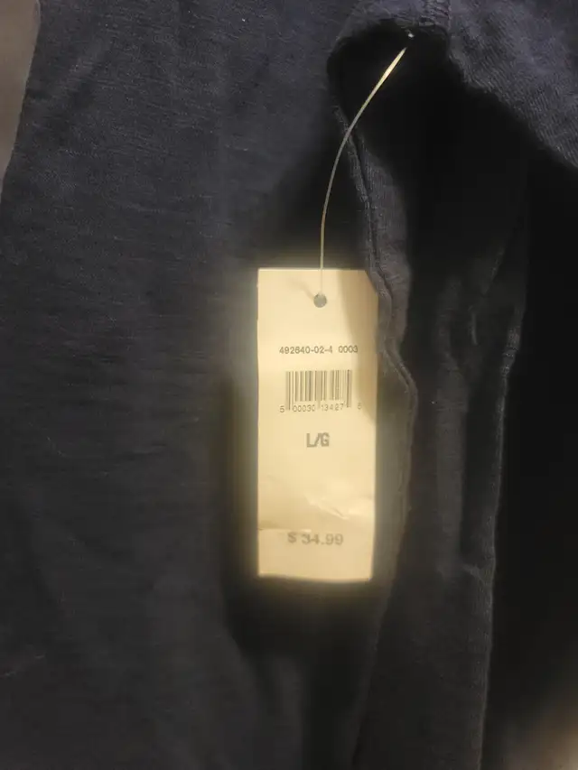 New GAP men's shirt long sleeve in Men's in Calgary - Image 3