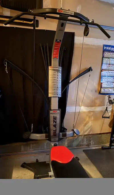 Bowflex Blaze Home Workout Machine 60 workouts All attachments are included Great condition. No rips...