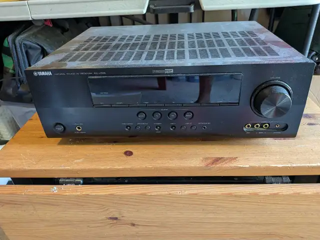 Yamaha RX-V565 AV Receiver in Stereo Systems & Home Theatre in Mississauga / Peel Region - Image 4