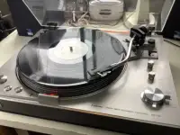Sansui SR-535 turntable, all new caps, works and sounds great