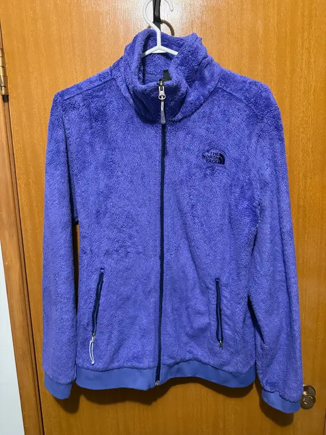 North Face Fleece in Women's - Tops & Outerwear in Calgary - Image 6