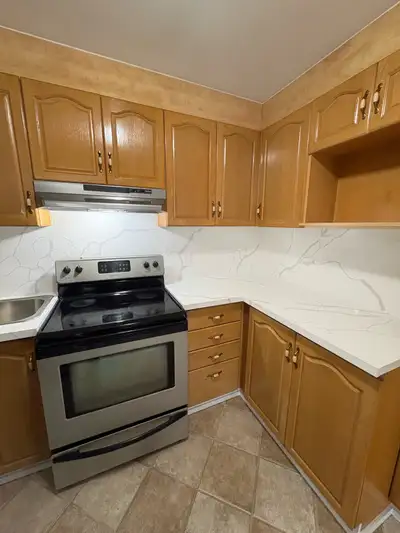 Rare opportunity to rent a spacious 1000 sq. ft., freshly painted and upgraded kitchen, 2-bedroom ap...