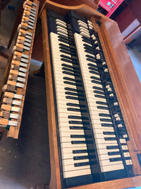 Hammond organ A100 and tone cabinet