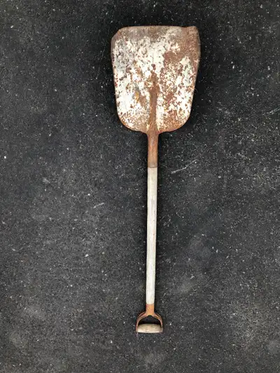 Shovel (Pickup in Centrepointe / Sportsplex Area), View more