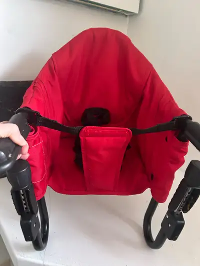 guzzie and Gus perch lobster high chair, View more