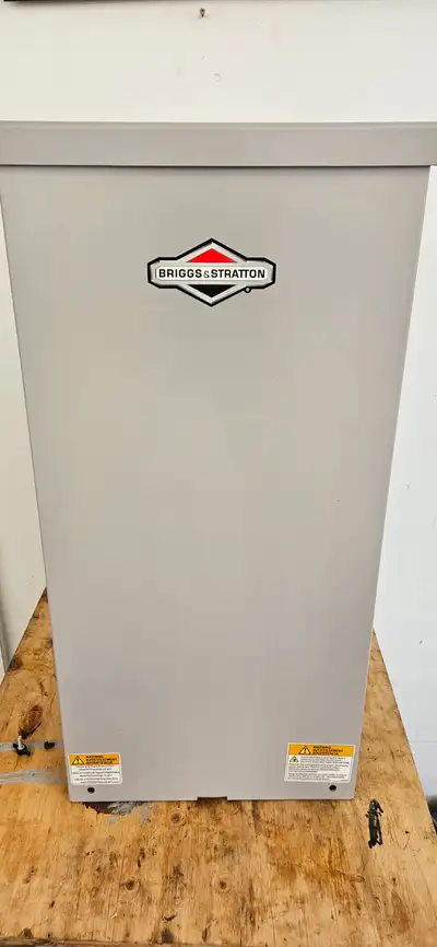 Briggs & Stratton Automatic Generator Transfer Switch. Installed but never hooked to generator. $600...