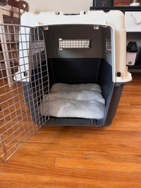 Dog crate/portable kennel 