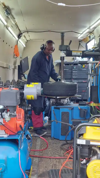 Mobile Tire Change & Roadside Assistance – We Come to You!, View more
