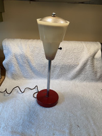 RETRO LAMPE BASE METAL ABAT JOUR PLASTIQUE