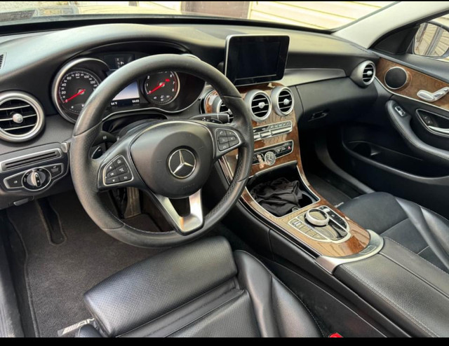 2017 Mercedes Benz C300 4DR 4Wheel Drive in Good Condition in Cars & Trucks in Winnipeg