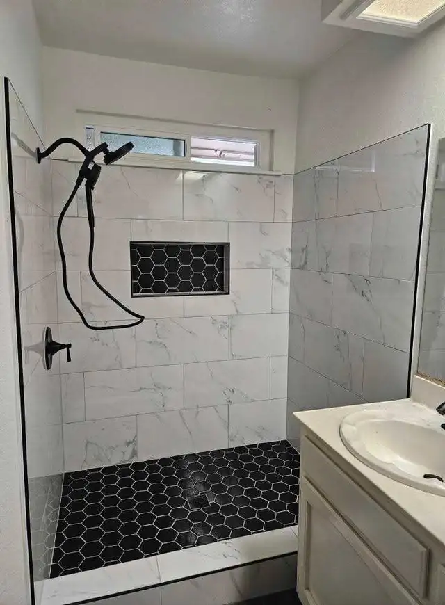 Shower Tile install in Floors & Walls in Windsor Region - Image 3