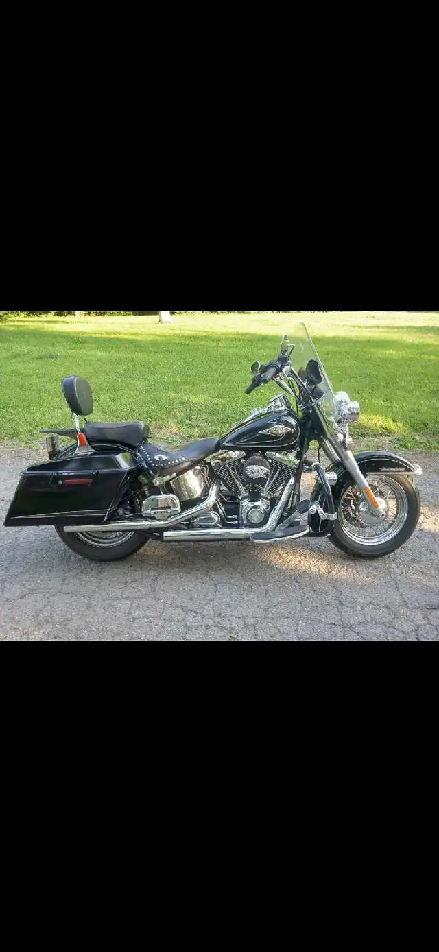 2009 Harley Davidson Heritage Softail in Street, Cruisers & Choppers in Ottawa - Image 2