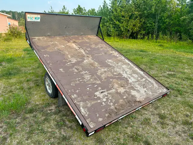 Tilting Trailer 8 x 10 in Cargo & Utility Trailers in Meadow Lake - Image 10