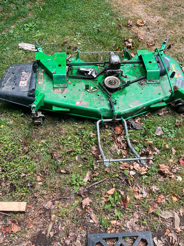 60” Johndeere mower deck in Farming Equipment in Belleville - Image 3