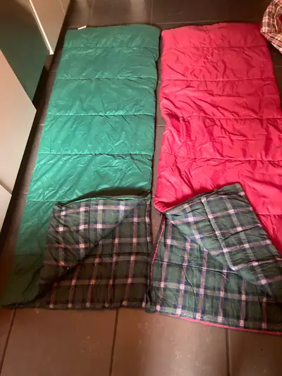 Excellent condition. Flannel interior. Very clean. Only used twice. Good for fair weather camping or...